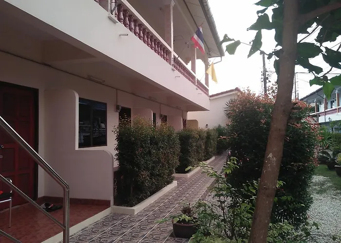 Patong Peace Hostel